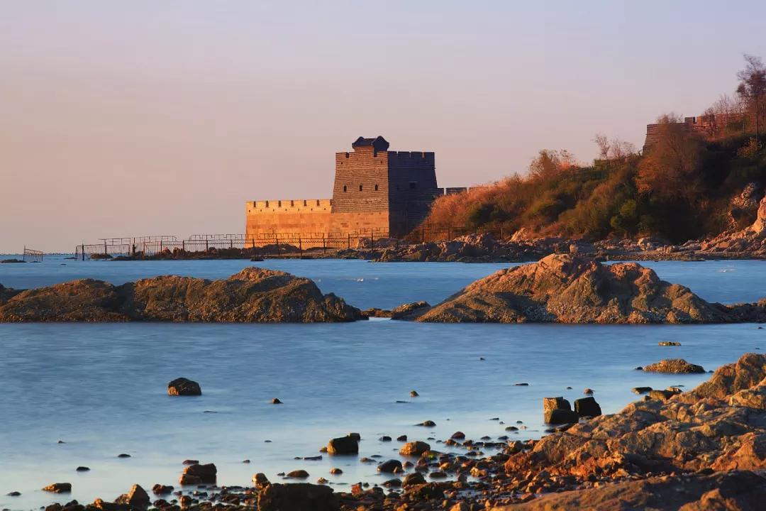 秦皇岛盛典,嘉宾云集,观众热情如火